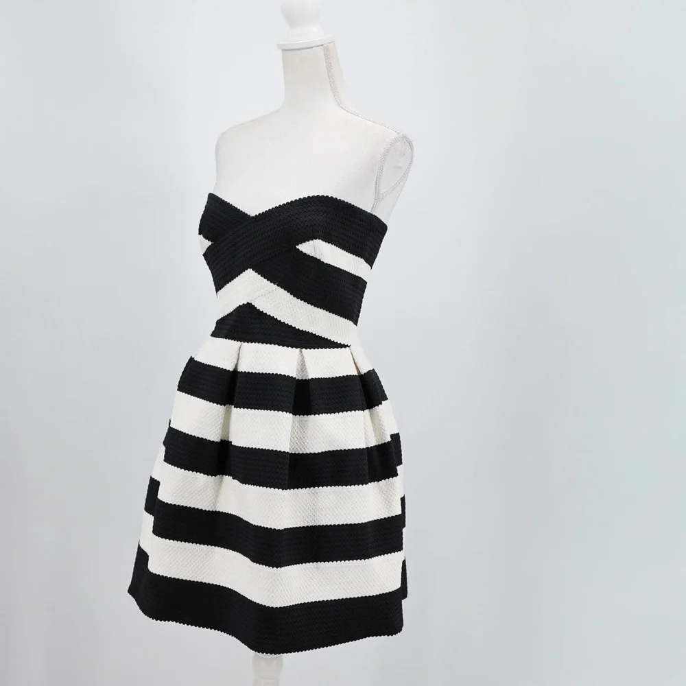 BCBGMaxAzria Alythea‎ Strapless Stripe Fit Flare Mini Dress Black Cream M